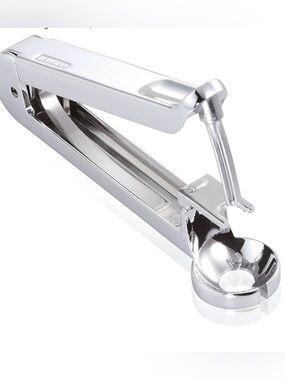 Leifheit Cherry Pitter, Silver